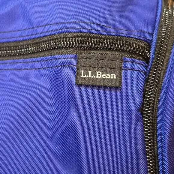 L.L. Bean Large Blue Hanging Toiletry Bag - Picture 2 of 11